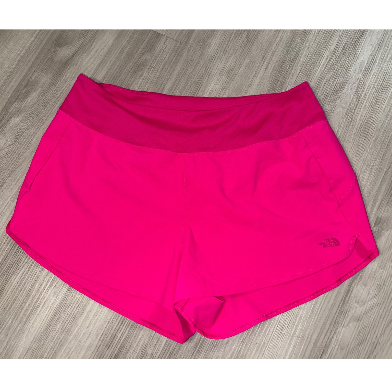 The North Face Movmynt Pink Running Shorts Womens Xl Nf0a5j7i Athletic Gym
